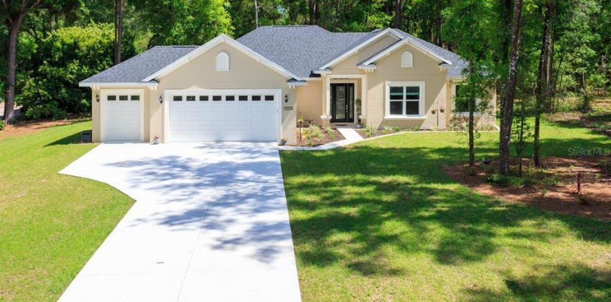 House in Dunnellon, Florida 4 bedrooms, 204.57 sq.m. № 2217946