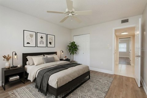 Condo in Dunedin, Florida, 2 bedrooms № 2141887 - photo 4