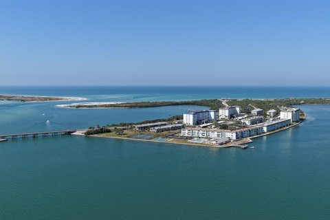 Condo in Dunedin, Florida, 2 bedrooms № 2141887 - photo 8