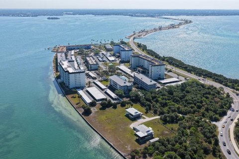 Condo in Dunedin, Florida, 2 bedrooms № 2141887 - photo 9