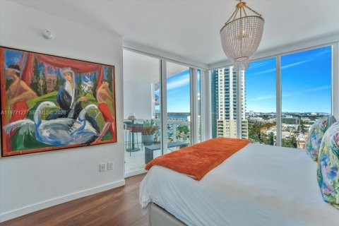 Condominio en venta en Miami Beach, Florida, 2 dormitorios, 186.55 m2 № 2045982 - foto 19