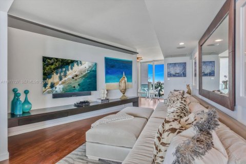 Condominio en venta en Miami Beach, Florida, 2 dormitorios, 186.55 m2 № 2045982 - foto 30