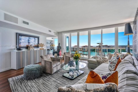 Condominio en venta en Miami Beach, Florida, 2 dormitorios, 186.55 m2 № 2045982 - foto 5