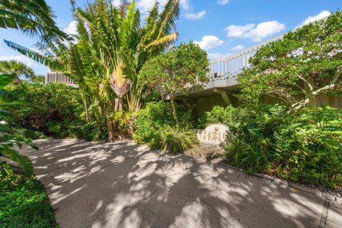 House in Clearwater, Florida 3 bedrooms, 319.03 sq.m. № 1032136 - photo 11