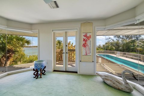 House in Clearwater, Florida 3 bedrooms, 319.03 sq.m. № 1032136 - photo 18