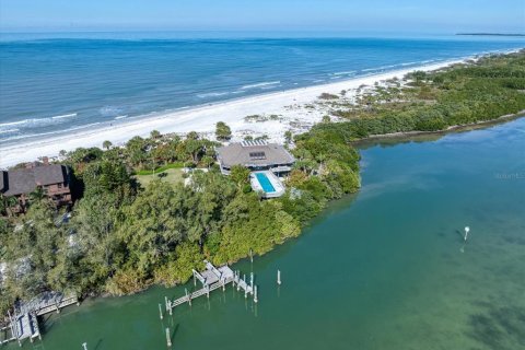 House in Clearwater, Florida 3 bedrooms, 319.03 sq.m. № 1032136 - photo 26