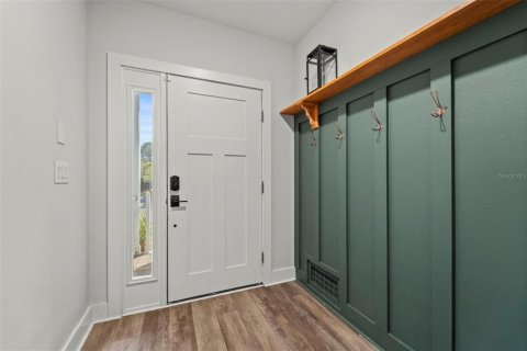 Townhouse in Saint Petersburg, Florida 3 bedrooms, 214.6 sq.m. № 2219070 - photo 3