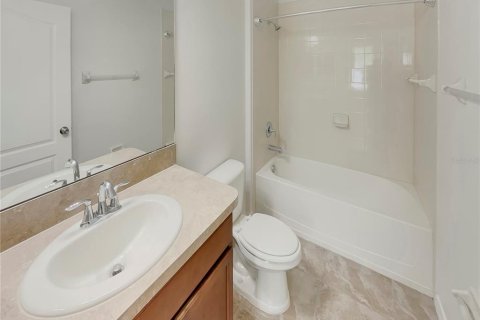Casa en venta en Apopka, Florida, 3 dormitorios, 167.22 m2 № 1899372 - foto 12