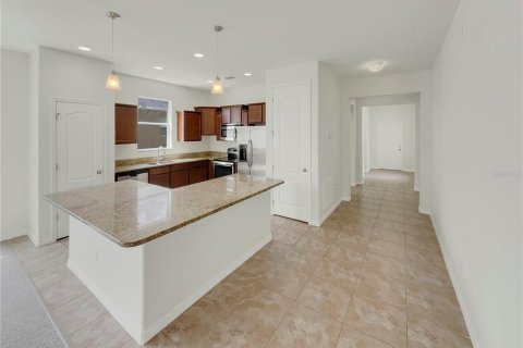 Casa en venta en Apopka, Florida, 3 dormitorios, 167.22 m2 № 1899372 - foto 6