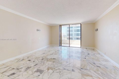 Copropriété à vendre à Hallandale Beach, Floride: 2 chambres, 130.06 m2 № 1966226 - photo 8