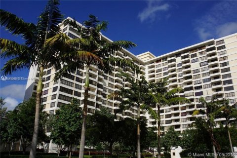 Copropriété à vendre à Hallandale Beach, Floride: 2 chambres, 130.06 m2 № 1966226 - photo 22