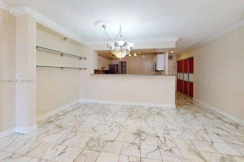 Copropriété à vendre à Hallandale Beach, Floride: 2 chambres, 130.06 m2 № 1966226 - photo 6