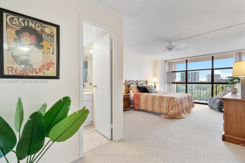 Купить кондоминиум в Халландейл-Бич, Флорида 2 спальни, 99.87м2, № 2006619 - фото 24