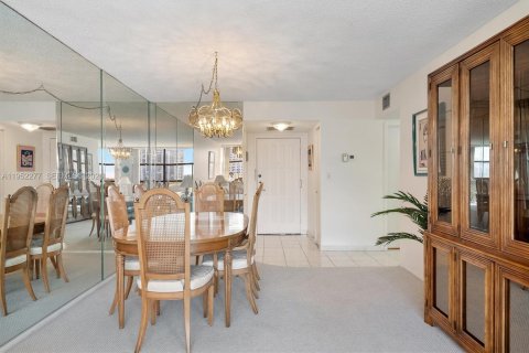 Купить кондоминиум в Халландейл-Бич, Флорида 2 спальни, 99.87м2, № 2006619 - фото 17