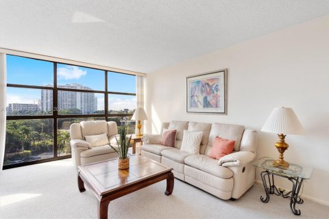 Купить кондоминиум в Халландейл-Бич, Флорида 2 спальни, 99.87м2, № 2006619 - фото 9