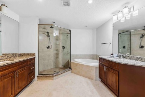 Copropriété à vendre à Bradenton, Floride: 2 chambres, 153.29 m2 № 2371687 - photo 21