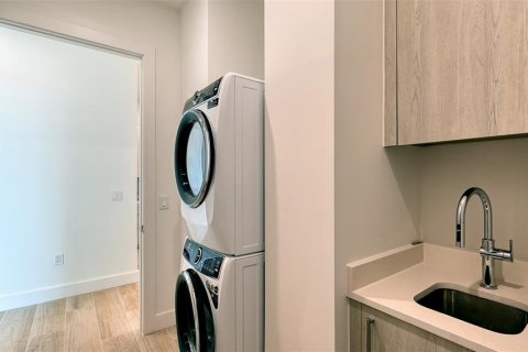 Condo in Sarasota, Florida, 2 bedrooms  № 2143528 - photo 20