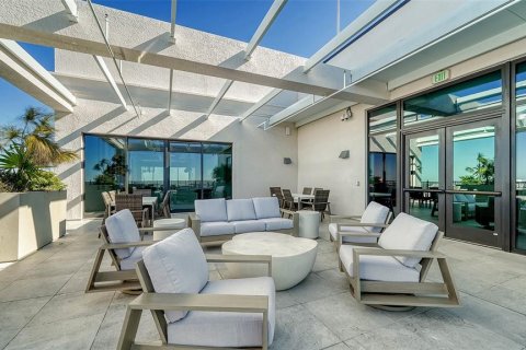 Condo in Sarasota, Florida, 2 bedrooms  № 2143528 - photo 27