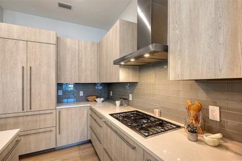 Condo in Sarasota, Florida, 2 bedrooms  № 2143528 - photo 10