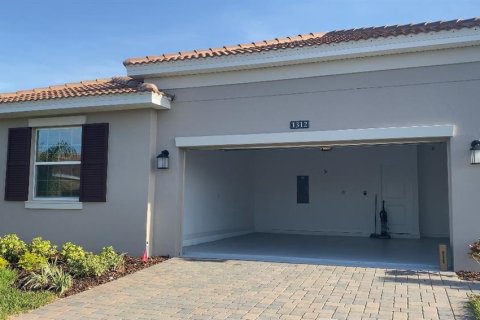 House in Davenport, Florida 3 bedrooms, 171.87 sq.m. № 1873924 - photo 1