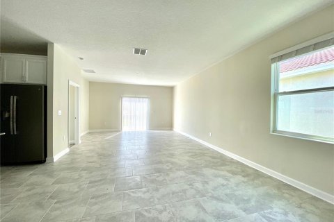 House in Davenport, Florida 3 bedrooms, 171.87 sq.m. № 1873924 - photo 8