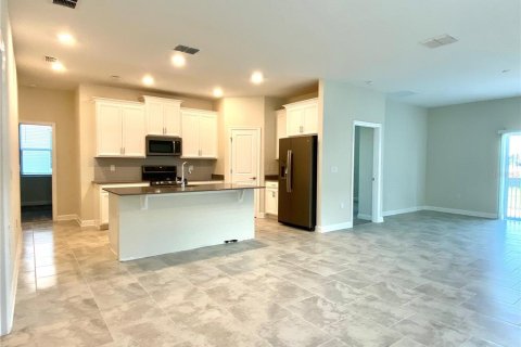 House in Davenport, Florida 3 bedrooms, 171.87 sq.m. № 1873924 - photo 4