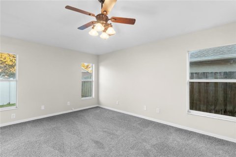House in Brandon, Florida 4 bedrooms, 196.21 sq.m. № 2197990 - photo 9