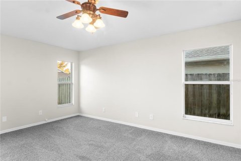 House in Brandon, Florida 4 bedrooms, 196.21 sq.m. № 2197990 - photo 13