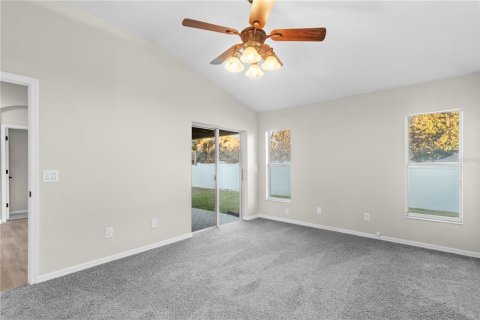 House in Brandon, Florida 4 bedrooms, 196.21 sq.m. № 2197990 - photo 10