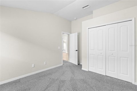 House in Brandon, Florida 4 bedrooms, 196.21 sq.m. № 2197990 - photo 21