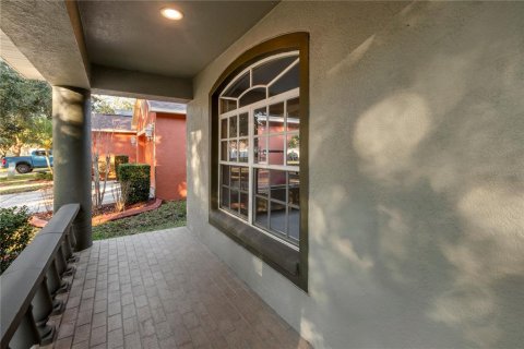 House in Brandon, Florida 4 bedrooms, 196.21 sq.m. № 2197990 - photo 3