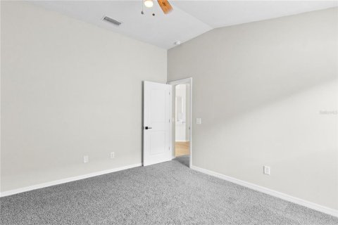 House in Brandon, Florida 4 bedrooms, 196.21 sq.m. № 2197990 - photo 18