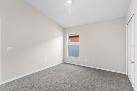 House in Brandon, Florida 4 bedrooms, 196.21 sq.m. № 2197990 - photo 19