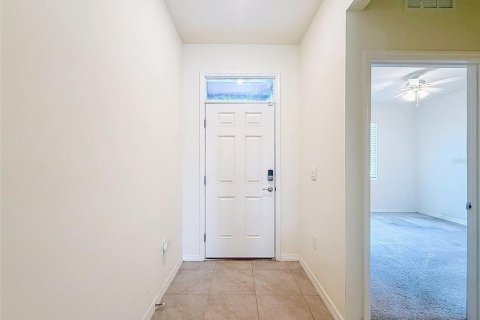 House in Zephyrhills, Florida 3 bedrooms, 169.27 sq.m. № 2098445 - photo 11