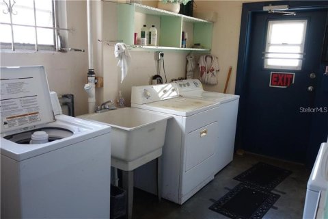 Condo in Clearwater, Florida, 1 bedroom № 2237855 - photo 13