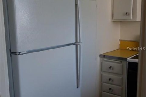 Condo in Clearwater, Florida, 1 bedroom № 2237855 - photo 5