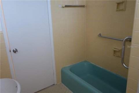 Condo in Clearwater, Florida, 1 bedroom № 2237855 - photo 8