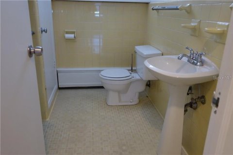 Condo in Clearwater, Florida, 1 bedroom № 2237855 - photo 7