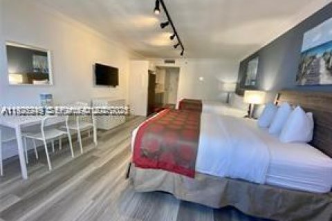 Condominio en venta en Sunny Isles Beach, Florida, 38.09 m2 № 1984637 - foto 2