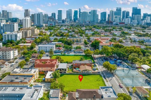 Commercial property in Miami, Florida № 1708572 - photo 6