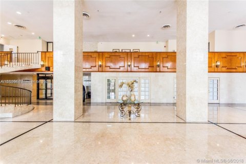 Copropriété à louer à Miami Beach, Floride: 2 chambres, 86.4 m2 № 1859615 - photo 14