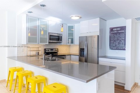 Copropriété à louer à Miami Beach, Floride: 2 chambres, 86.4 m2 № 1859615 - photo 5