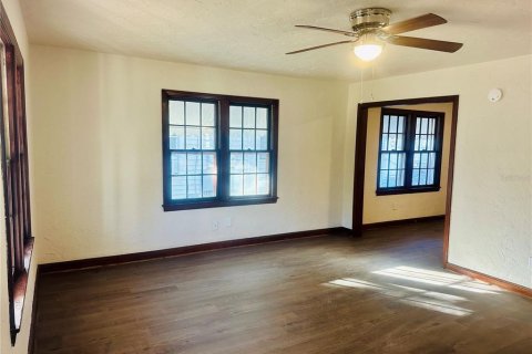 Villa ou maison à vendre à Gainesville, Floride: 2 chambres, 95.04 m2 № 2137944 - photo 3