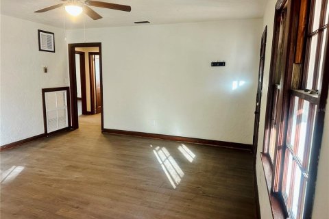 Villa ou maison à vendre à Gainesville, Floride: 2 chambres, 95.04 m2 № 2137944 - photo 4