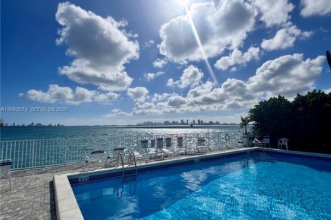 Appartement à louer à North Bay Village, Floride: 2 chambres, 120.77 m2 № 2066519 - photo 24