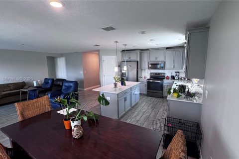 Villa ou maison à louer à Mount Dora, Floride: 4 chambres, 171.22 m2 № 2426048 - photo 7