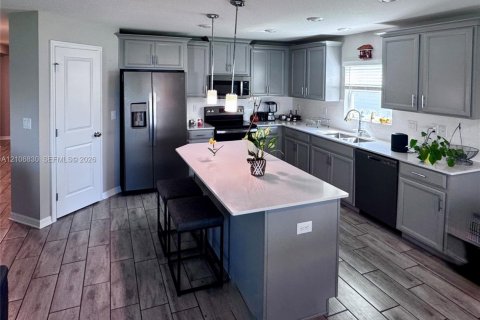 Villa ou maison à louer à Mount Dora, Floride: 4 chambres, 171.22 m2 № 2426048 - photo 5