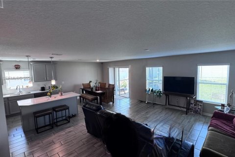 Villa ou maison à louer à Mount Dora, Floride: 4 chambres, 171.22 m2 № 2426048 - photo 6