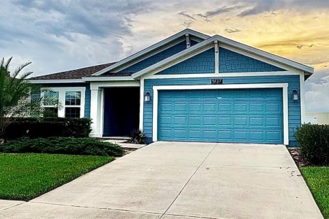 Villa ou maison à Mount Dora, Floride 4 chambres, 171.22 m2 № 2426048