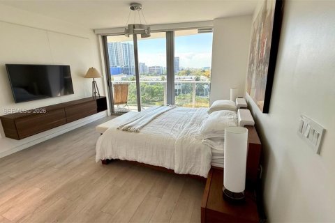 Condominio en venta en Miami, Florida, 3 dormitorios, 148.27 m2 № 2152786 - foto 15